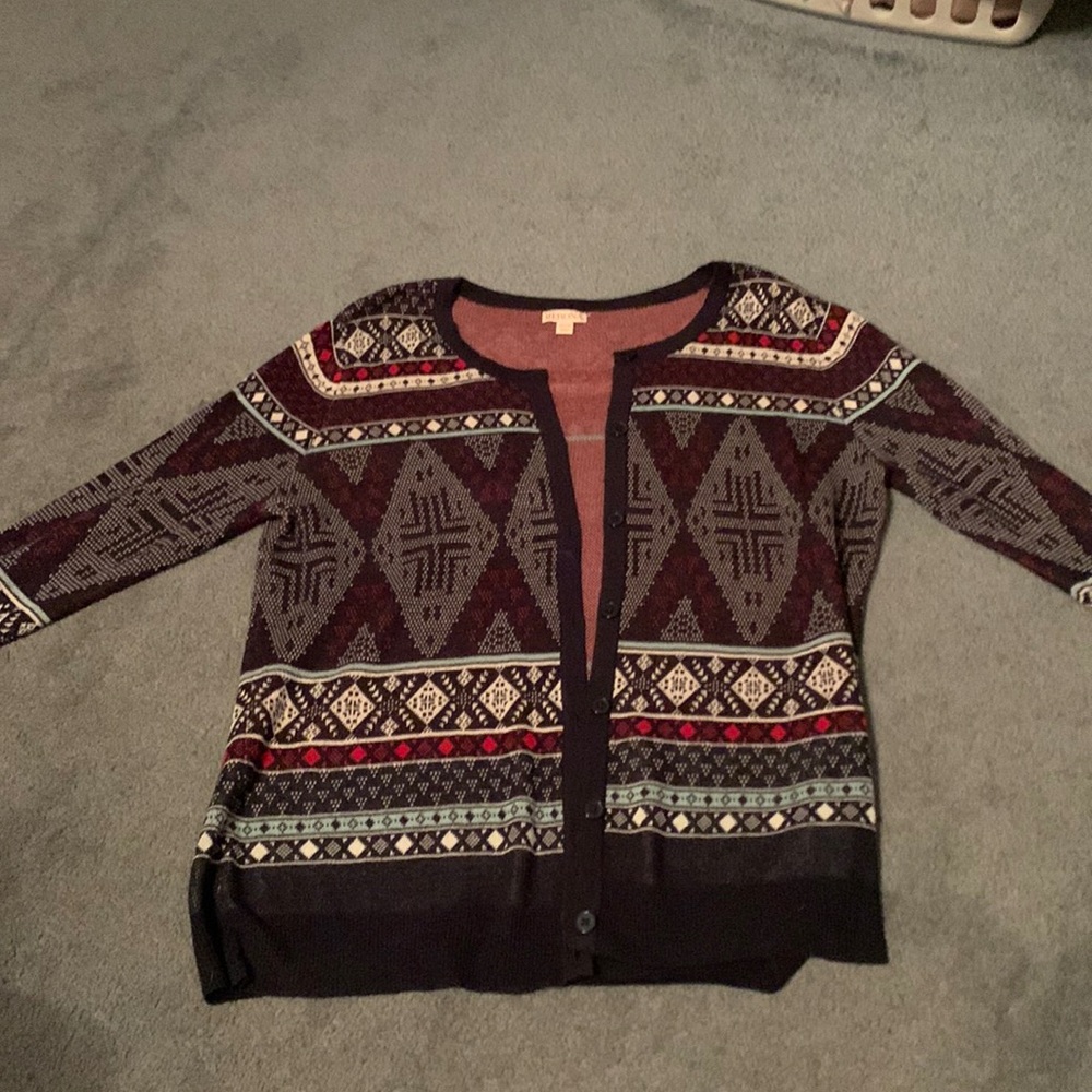 They  have been barely worn and in nice shape and I am ready to  sell